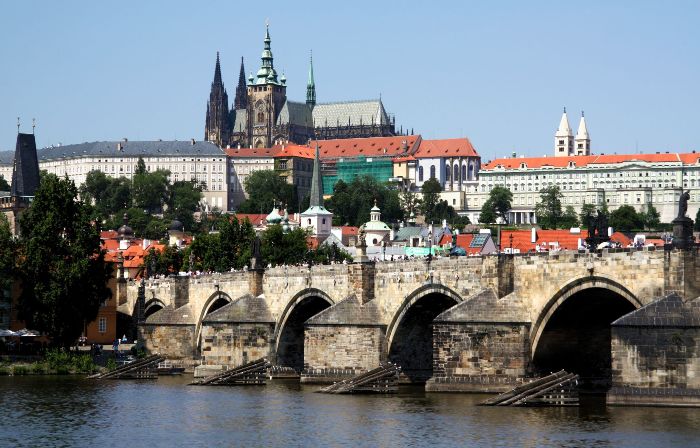 prague_guided_walking_tour_1_20120725_1185803579 (700x448, 92Kb)