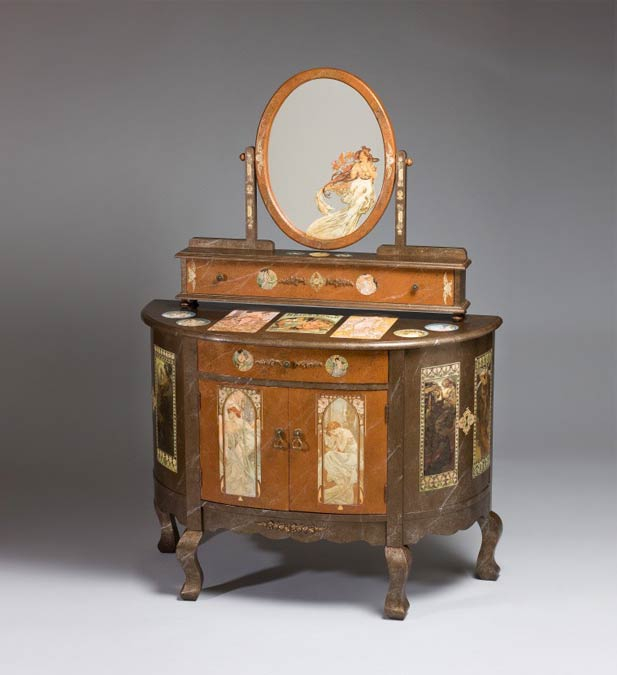 heo-hyun-soo-decoupage-on-antique-furniture (617x675, 165Kb)