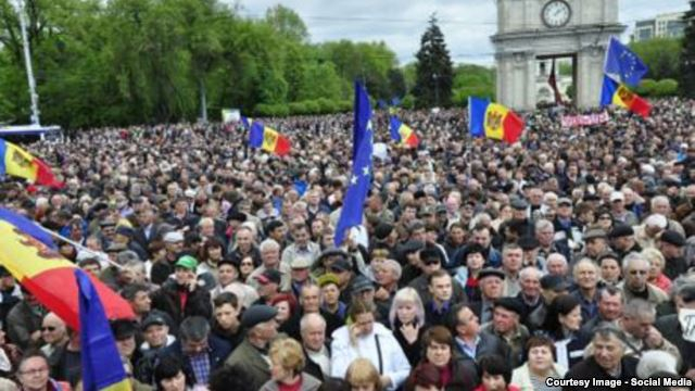 C0E31F46-B9A8-4B2E-9C46-7AD5F79BE47A_w640_r1_s_cx0_cy3_cw0 (640x360, 224Kb)