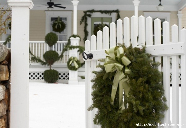 Outdoor-Christmas-Decorations-with-colorful-accesories-photos-012-600x414 (600x414, 113Kb)
