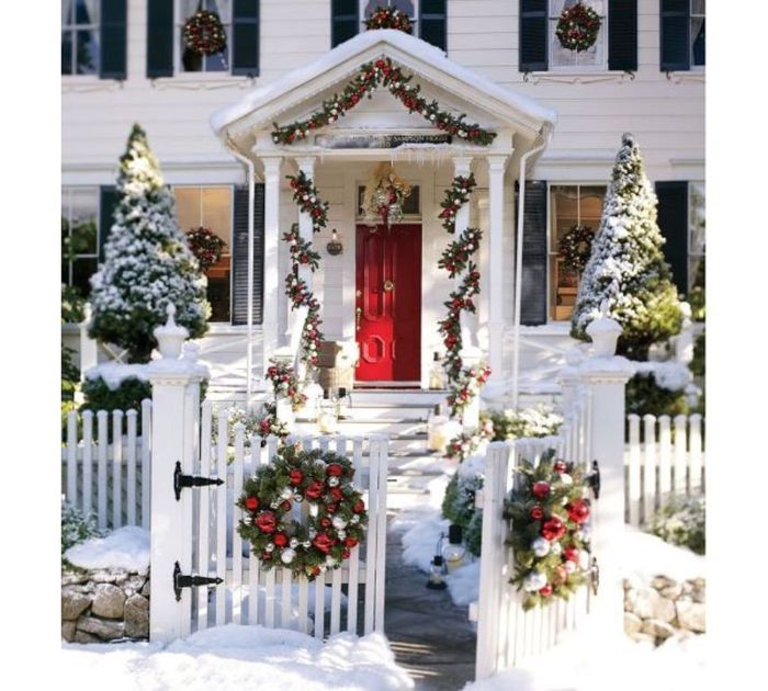 christmas-wreath-ideas-fancy-outdoor-decoration (700x630, 80Kb)