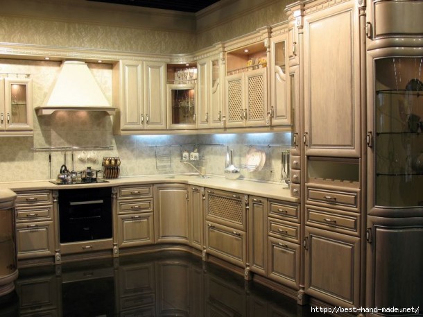 Traditional-Kitchen-with-Whitewash-Cabinets-610x457 (610x457, 149Kb)
