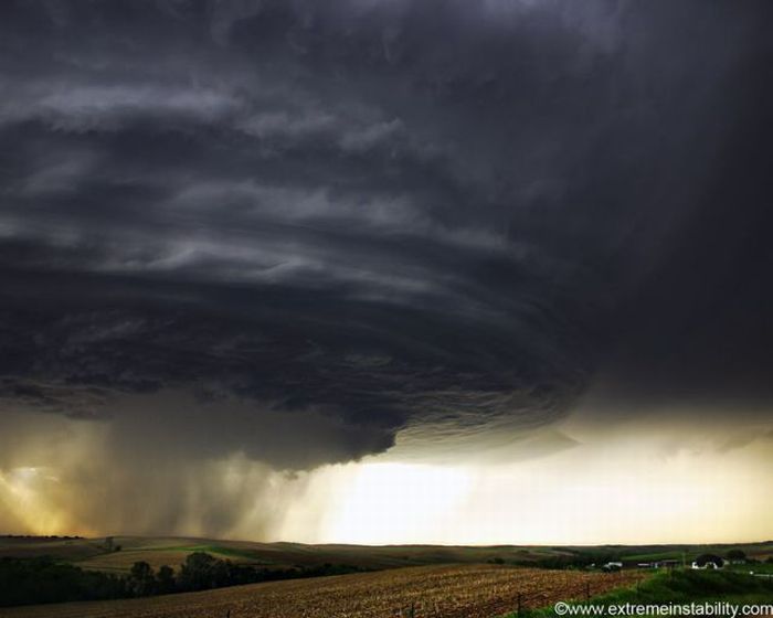 photos_of_weather_phenomena_02 (700x560, 31Kb)