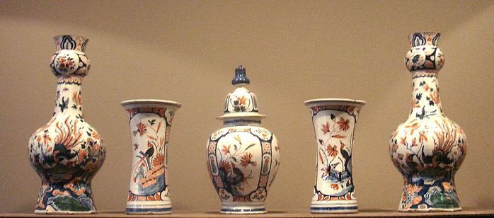 4000579_800pxDelft_vases_1725_1760 (700x308, 43Kb)