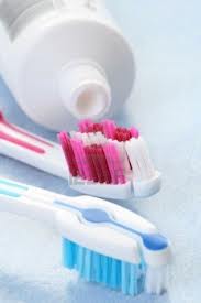 4721164_toothbrushes (183x275, 4Kb)