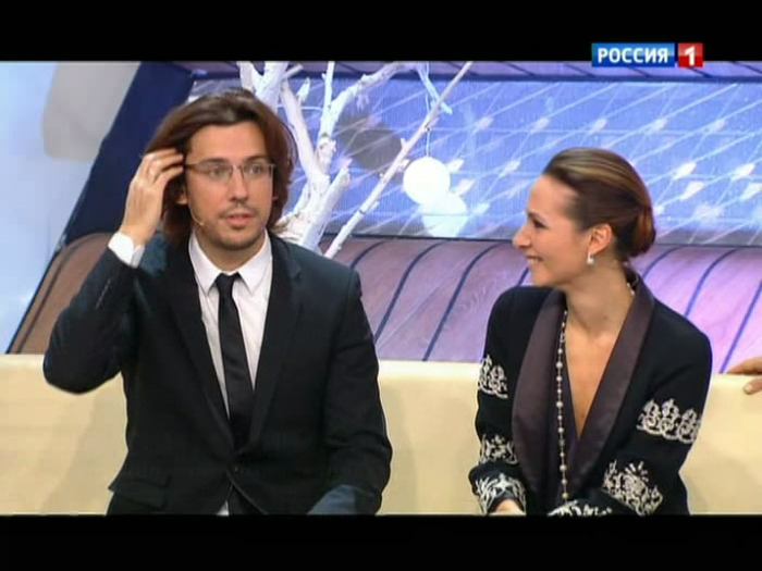       !   !  !   Russia.tv.mp4_snapshot_03.01_[2012.12.22_17.45.19] (700x525, 91Kb)