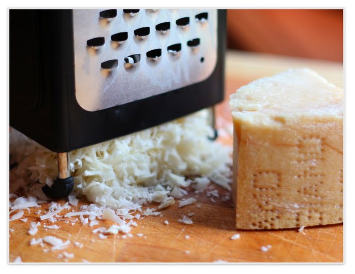 grating+cheese (700x540, 68Kb)