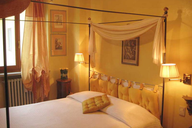 4497432_italiantraditionalbedroomscolor34 (675x450, 69Kb)