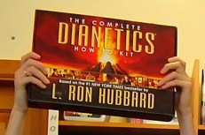 dianetics v rukah (231x153, 39Kb)