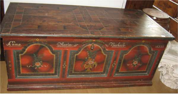antique_painted_trunk_7699_Wa (600x324, 23Kb)