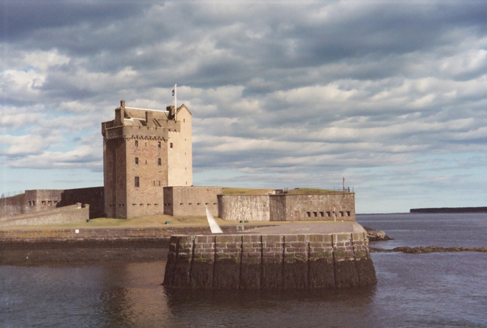 1075772_Broughty_Castle_2 (700x472, 235Kb)