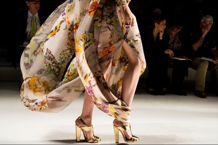 etro-rtw-ss2013-candids-13_140728862317.jpg_carousel_parties (700x466, 112Kb)