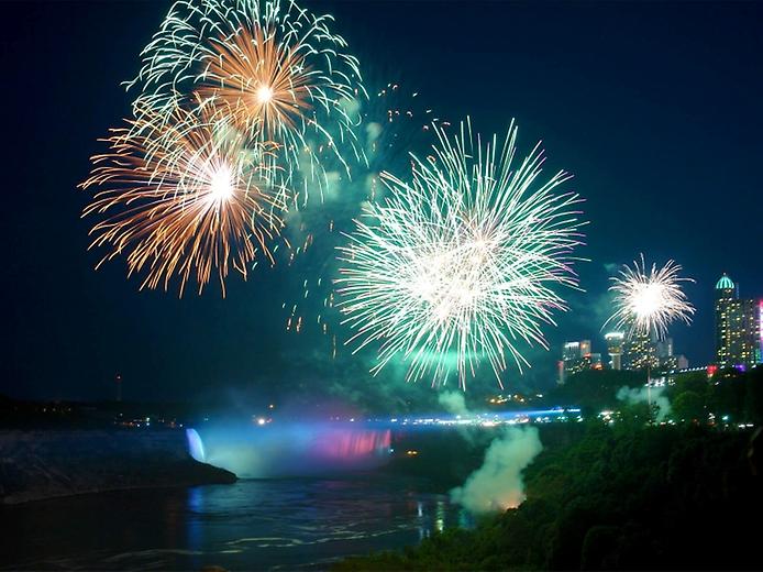 4646070_NiagaraFallsFireworks11 (694x520, 66Kb)