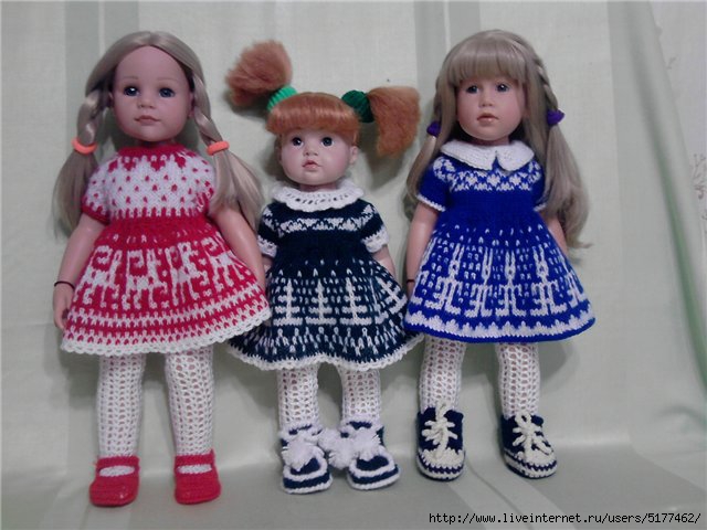 Платье для куклы спицами для начинающих. Куклы Готц 50 см. Вязаная одежда для кукол. Вязаные платья для кукол Готц. Вязаная одежда для кукол спицами.