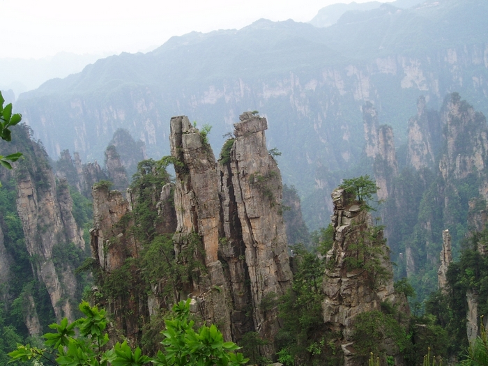 Летающие скалы в китае фото