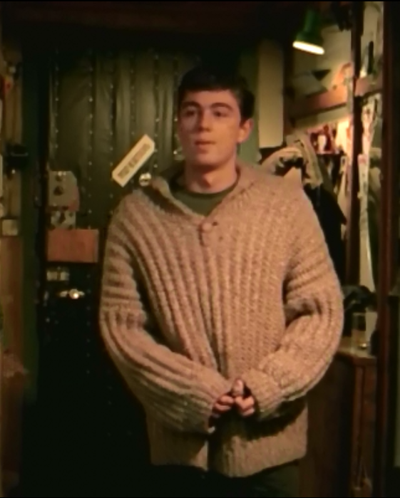 Олег Ван в свитере, как у Данилы Багрова: «Перед вами — точная копия из фильма «Брат»