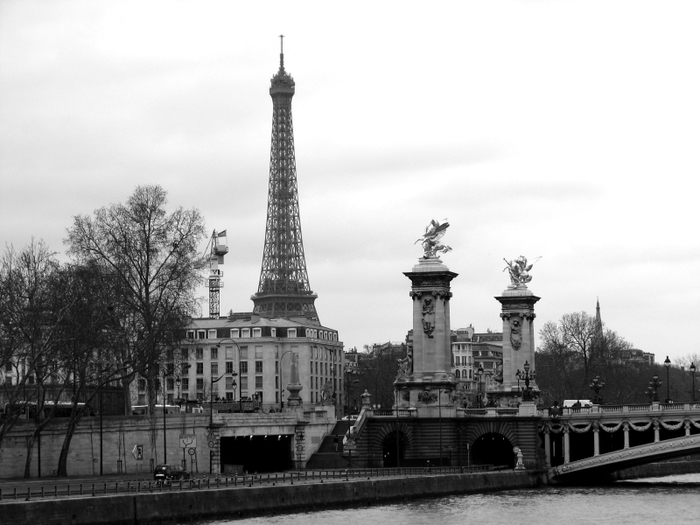 paris_8363_bw (700x525, 177Kb)