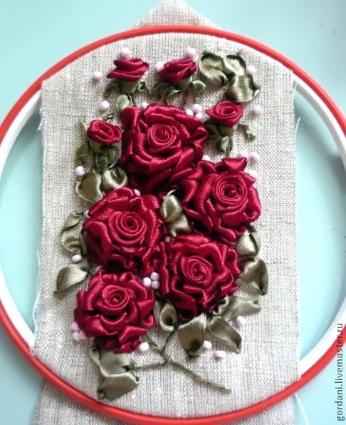 Вышивка лентами: розы (часть 1)