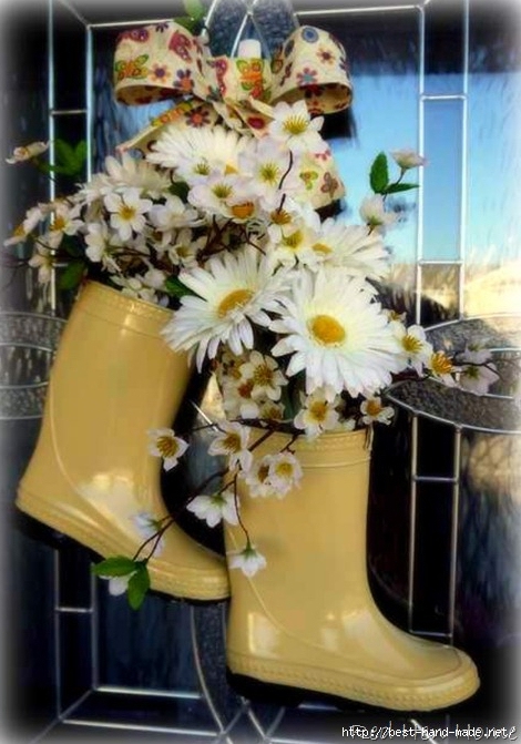 wreath-alternative-front-door-decor-rain-boots-filled-with-flowers-from-red-hen-home (470x671, 228Kb)
