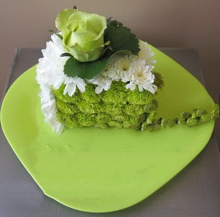 1362279909_Academyfloristscom_White_and_green_flower_cake2 (320x315, 39Kb)