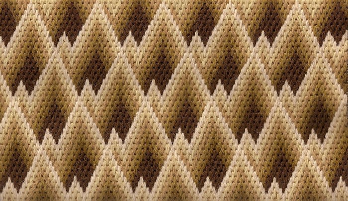 Staggered Patterns 1 (700x404, 132Kb)
