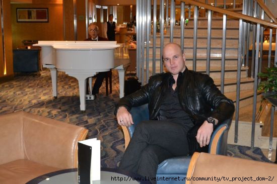dmitriy--azovskiy-1335462688-12869.m (550x366, 110Kb)