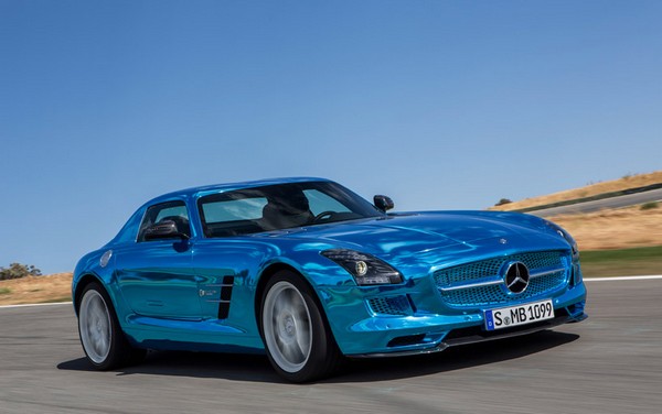 mercedes-benz-SLS-1-1 (600x376, 41Kb)