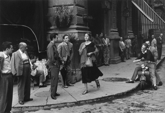 American Girl in Italy 1951 by Ruth Orkin (630x431, 137Kb)