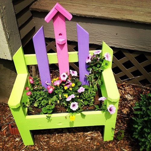 planting-flowers-in-chairs3-1 (500x500, 116Kb)