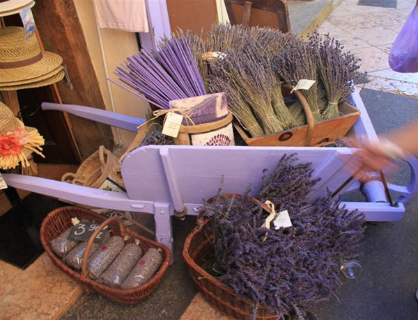 lavender-home-decorating-ideas2-3 (600x460, 102Kb)