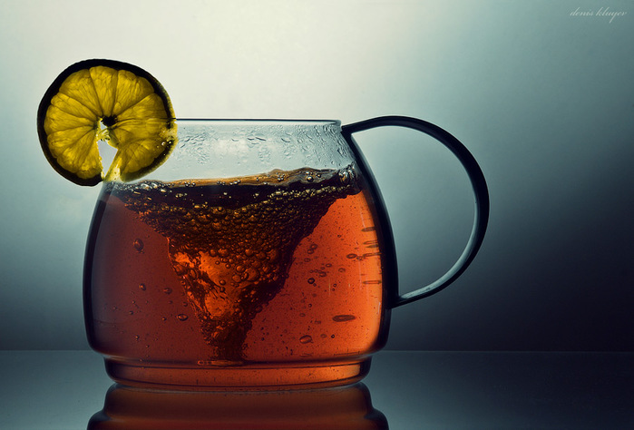 Tea_with_lemon_by_above_usual (700x474, 100Kb)