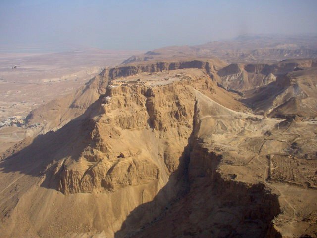 Vista_general_de_Masada (640x480, 61Kb)