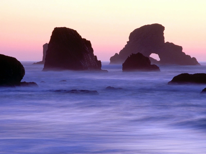 Evening Falls over Sea Stacks_Ecola State Park_Oregon (700x525, 186Kb)