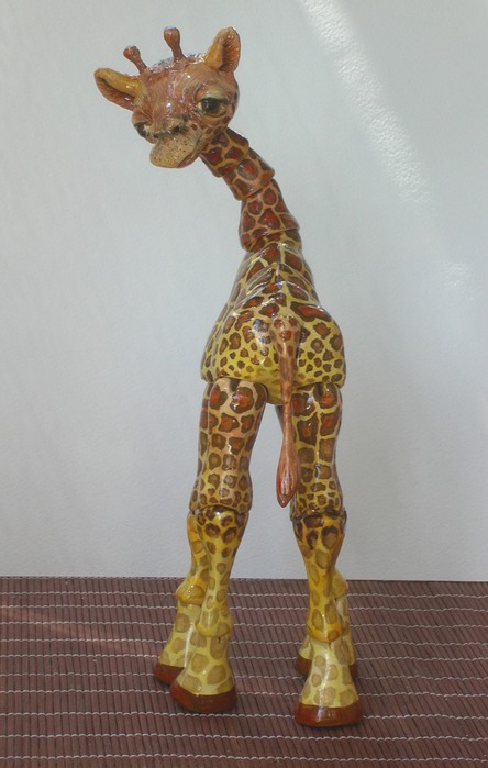 Жираф папье-маше