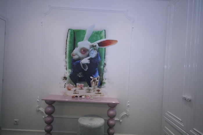 Bedroom-Design-In-The-Style-Of-Alices-Adventures-In-Wonderland-71 (700x466, 125Kb)