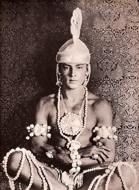 Rudolph Valentino 1922 (456x621, 294Kb)