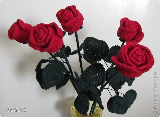 Вязаные розы крючком (78 фото)
