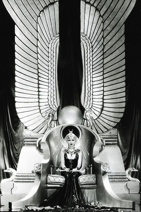 Claudette Colbert - 1934 - Cleopatra (466x700, 151Kb)