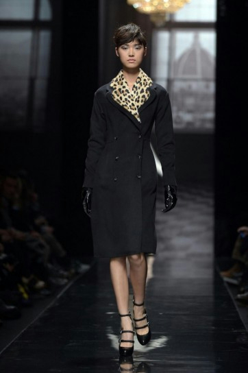 cappotto-con-dettaglio-animalier-di-scervino (362x544, 89Kb)