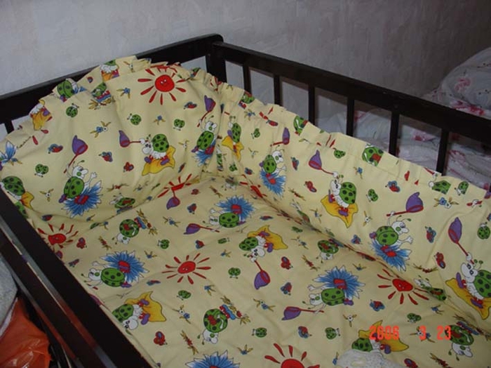 сколько ткани нужно на бортики в детскую кроватку 120 на 60