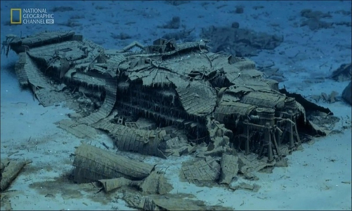 1378305002_undersea_photos_of_the_titanic_wreckage_03151_033 (700x420, 212Kb)