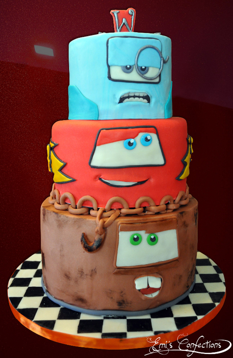 cars-mater-lightning-mcqueen-professor-zed-cake (456x700, 375Kb)