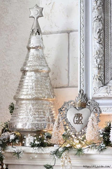 The Decorated House 2013 Christmas Mantel Details Ex Voto 2 sm (465x700, 299Kb)