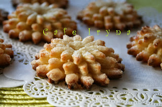 Печенье творожные хризантемы