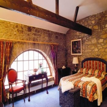 2631759-Cabra-Castle-Guest-Room-9 (350x350, 32Kb)