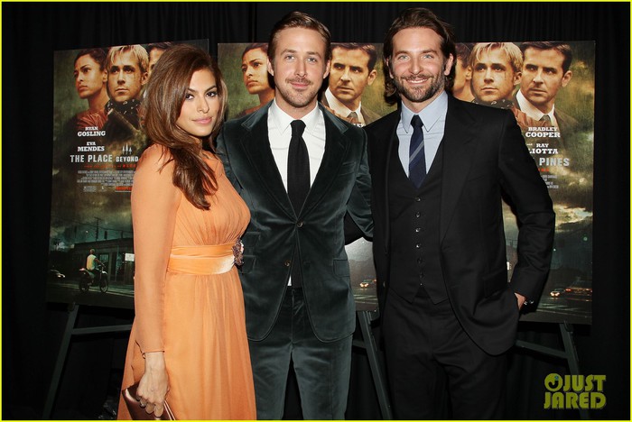 ryan-gosling-eva-mendes-place-beyond-the-pines-premiere-10 (700x468, 81Kb)