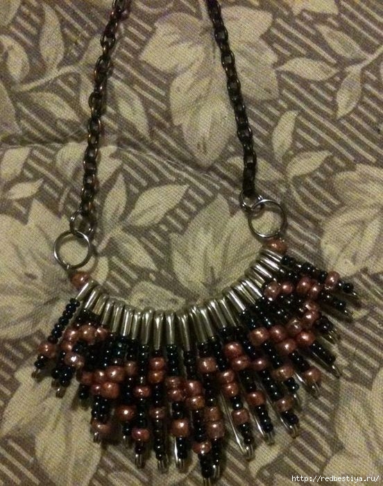 full_copper_Safety_Pin_Necklace_3 (552x700, 257Kb)