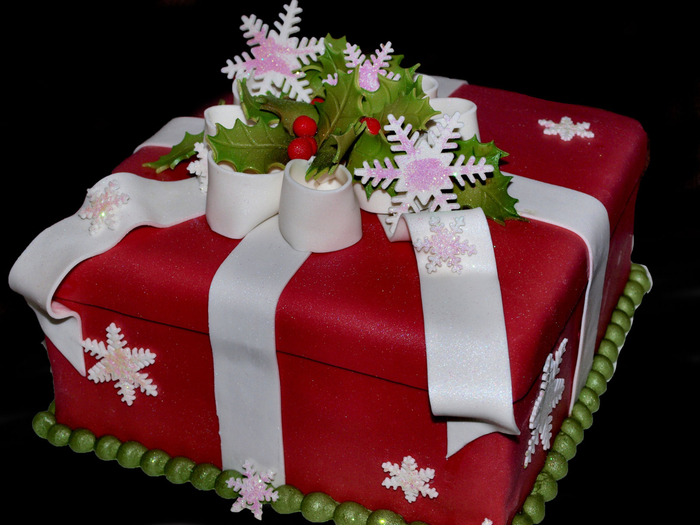 gift-box-cake (700x525, 350Kb)