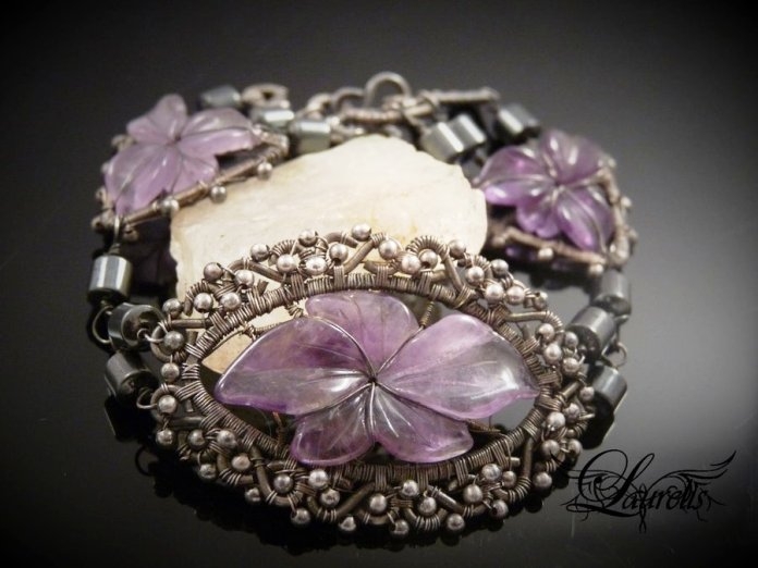 dark_flower_bracelet_by_lothlorienn-d4p65n4 (696x522, 162Kb)