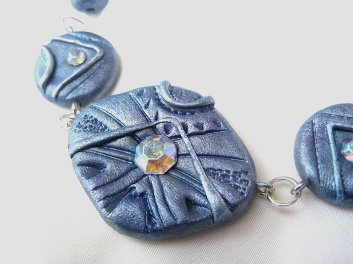5352719_metallic_polymer_clay_necklace_by_vixensnosed3hqbym (700x525, 64Kb)